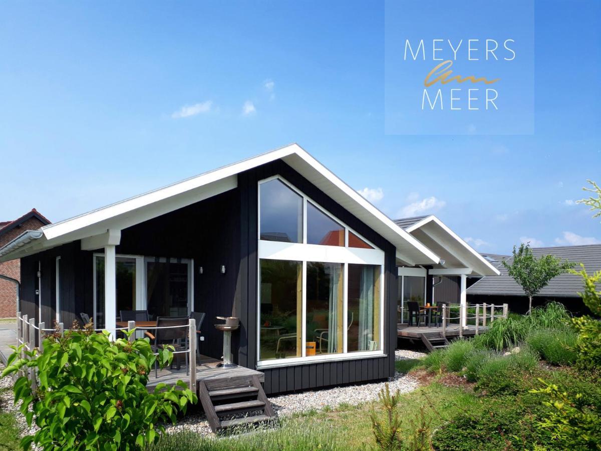 Schwarzes Holzferienhaus Mit Sauna In Zierow -- Sonneneck -- 500M Zum Ostsee-Strand, 4 - 6 Personen Exterior photo